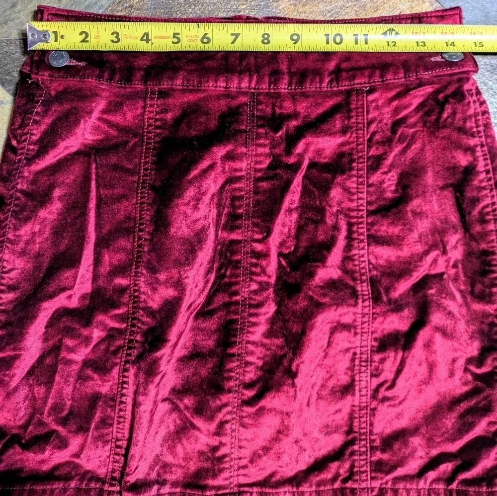 Free People Crushed Velvet‎ Mini Skirt Burgundy Red Grunge Retro Chic - Picture 10 of 10